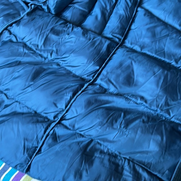 Barely used puffer jacket - Picture 3 of 4